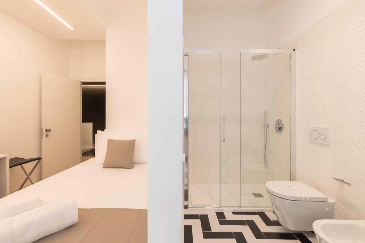 Metropolitan Rooms Cagliari Luaran gambar