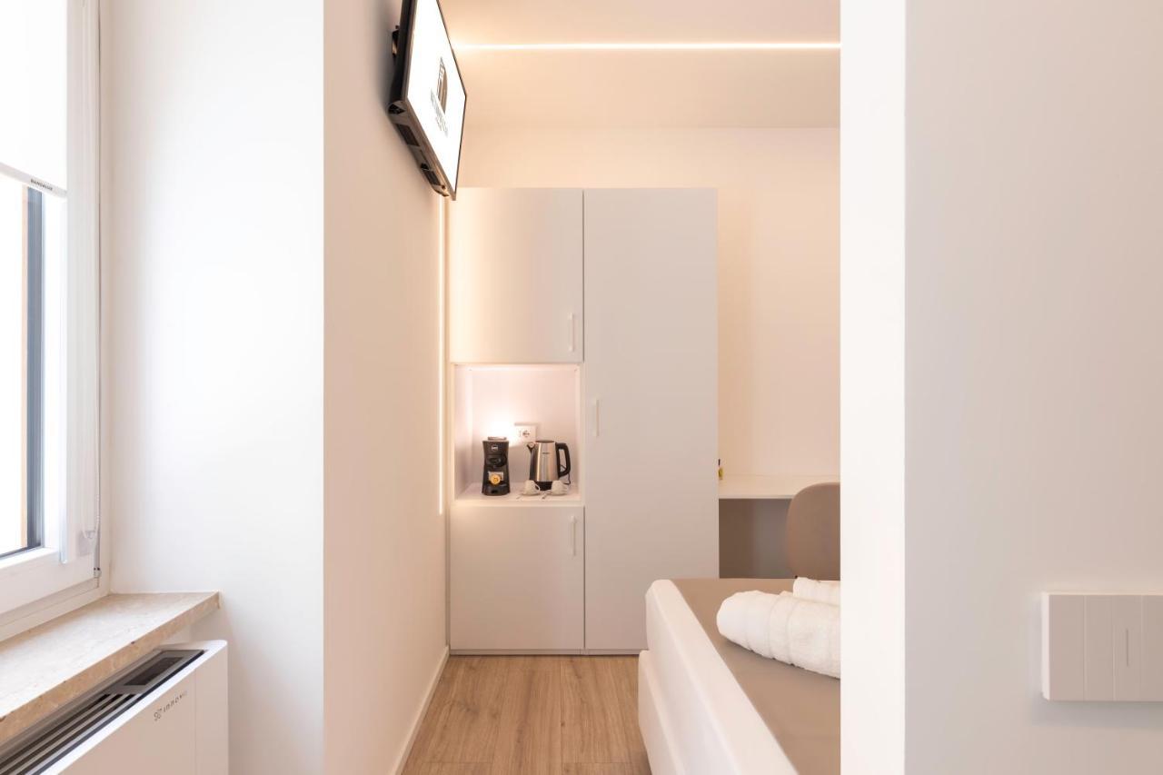 Metropolitan Rooms Cagliari Luaran gambar